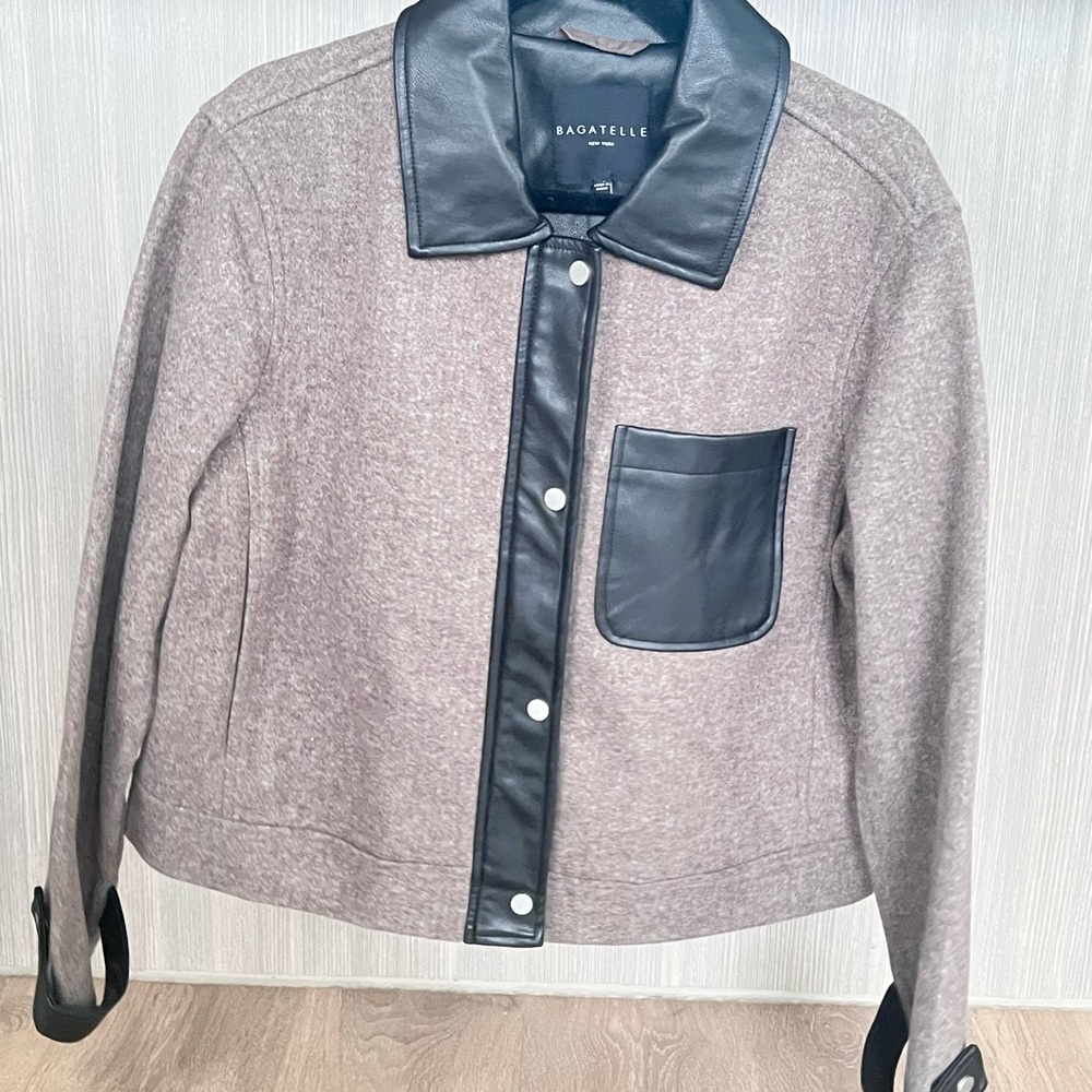 Bagatelle Women's Gray Jacket with Black Accents